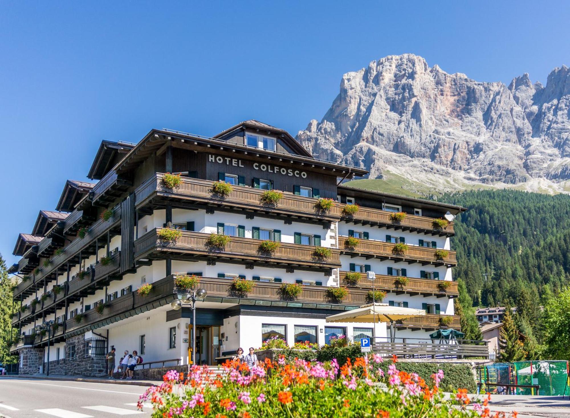 Hotel Colfosco San Martino Di Castrozza Exterior photo